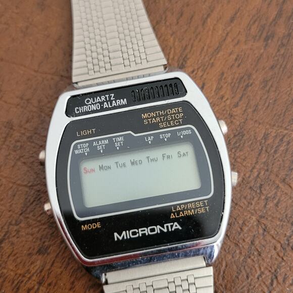 Micronta LCD Quartz Chronograph Digital Watch Vintage Radio Shack New main image 4